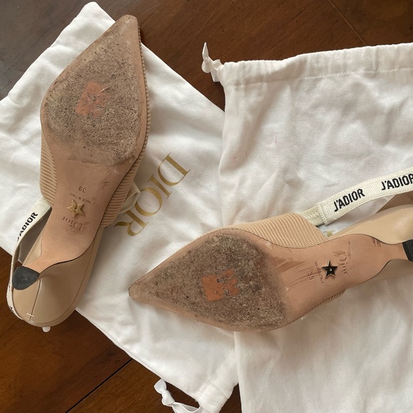 J'ADIOR SLINGBACK PUMP
Nude Technical Fabric - Picture 3 of 5